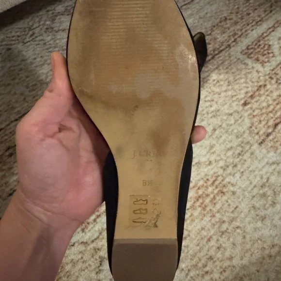 Elegant Black Women's Flats - Picture 3 of 4